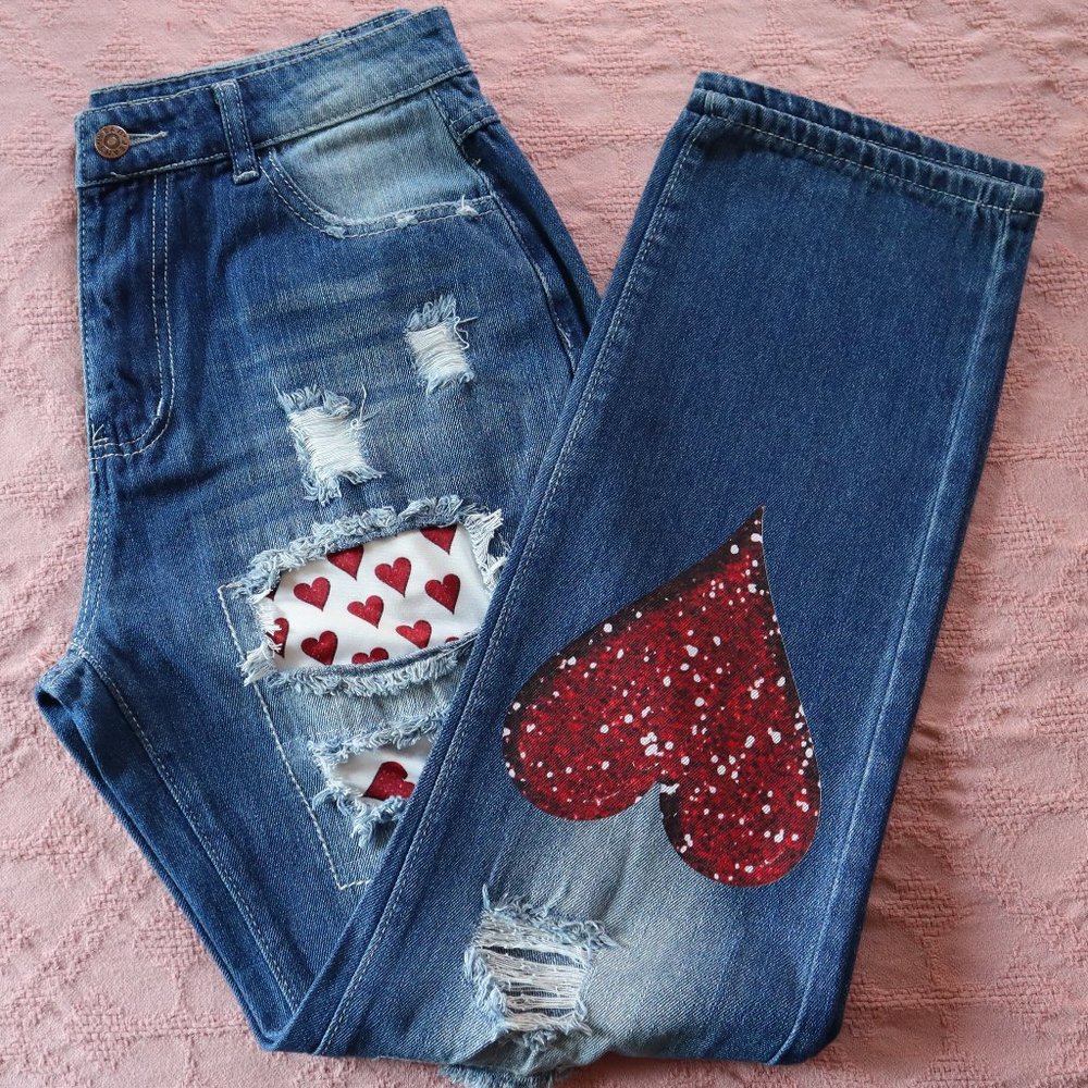 Novelty Heart Pattern Distressed High-Rise Faded Blue Jeans Size Medium
